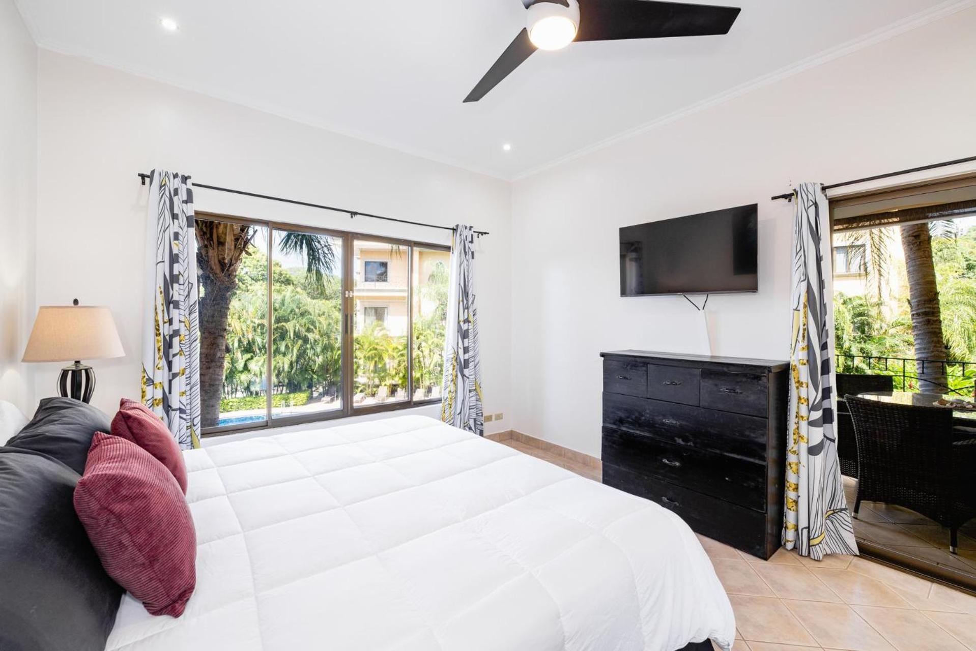 Sunrise 6- Ocean View 2 Bedroom Condo, Steps To The Beach Tamarindo Exterior photo